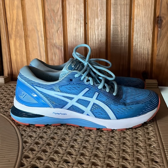 ASICS Running shoes - Picture 3 of 8